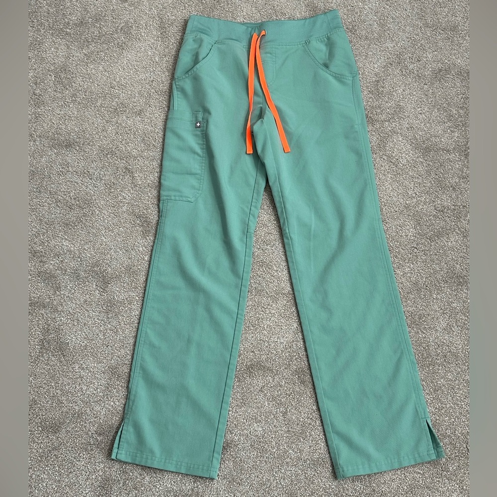 Figs Jade Green Kade Cargo Scrub pants XS